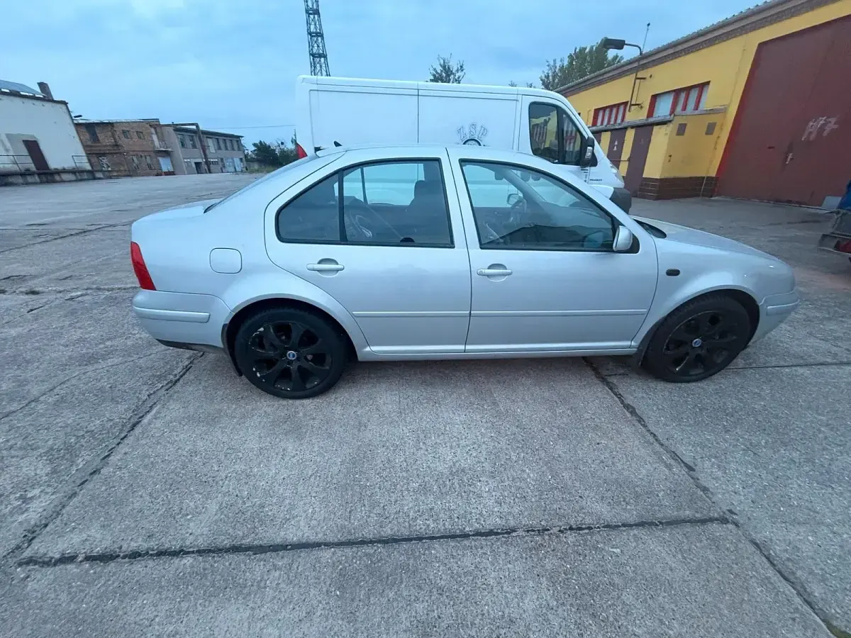 Gebraucht VW Bora 115 PS (84 kW) 1999 Silber Limousine