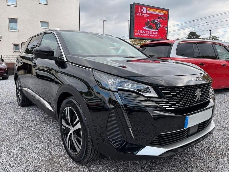 Schwarz Gebraucht 2021 Peugeot 5008 GT-line Van / Kleinbus | 23.800 € (Fairer Preis) - Bild 1/4