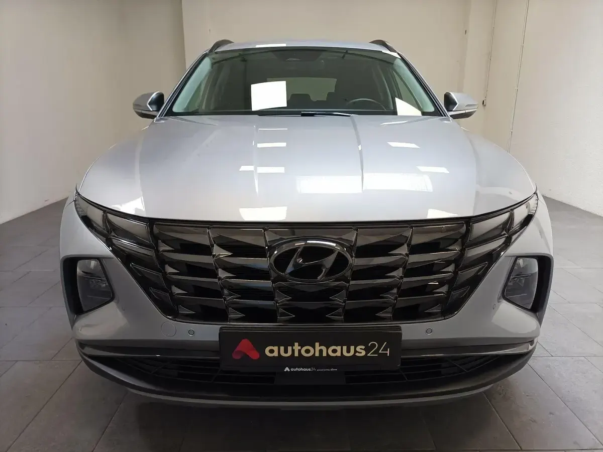 Gebraucht Hyundai Tucson 179 PS (131 kW) 2023 Silber SUV