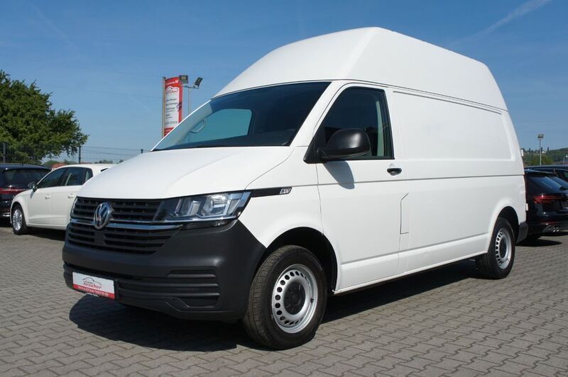 Gebraucht VW T6.1 90 PS (66 kW) 2020 Weiß candyweiß Van
