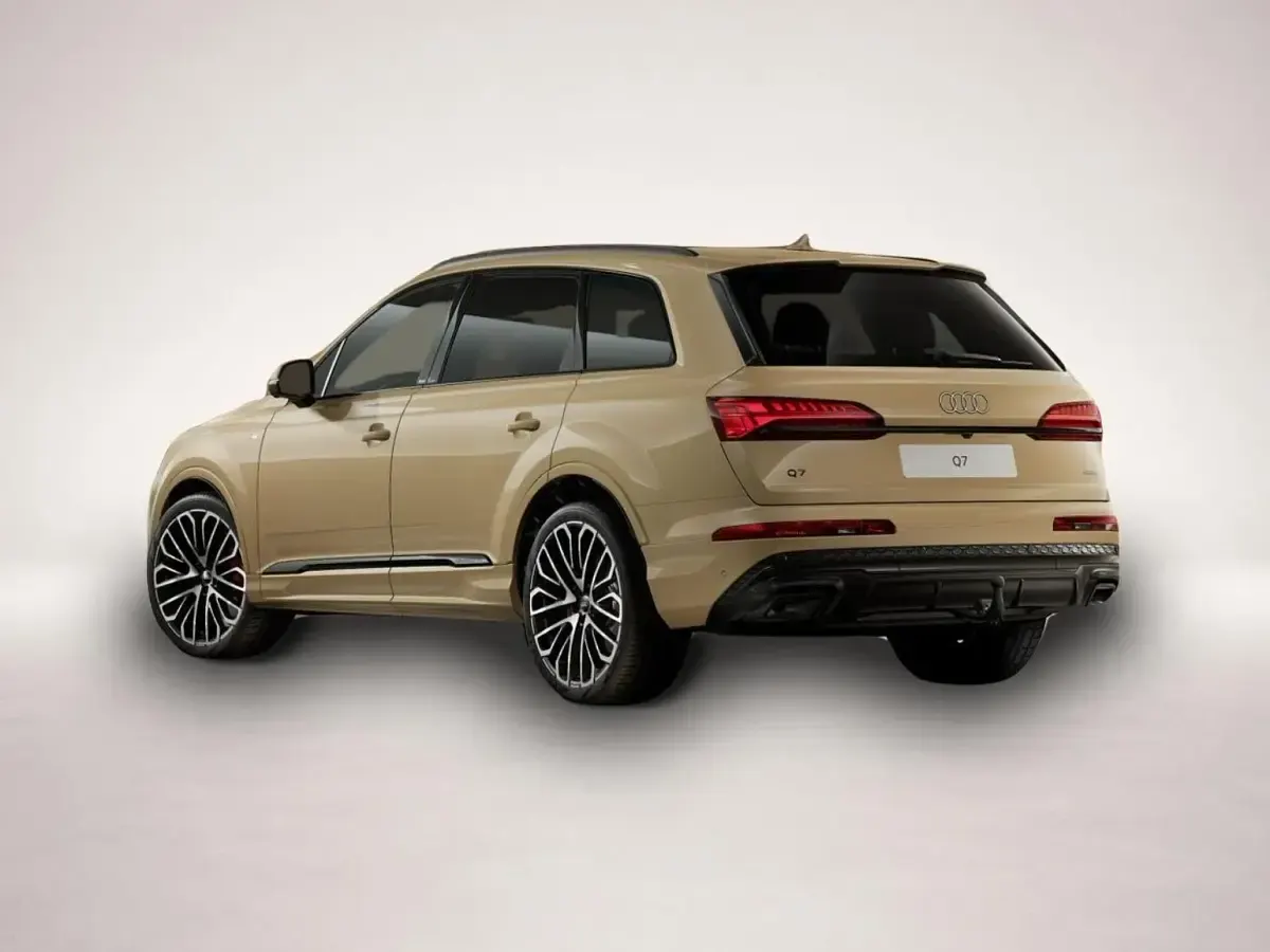 Gebraucht Audi Q7 Ambiente 286 PS (210 kW) 2026 Manufacturer SUV