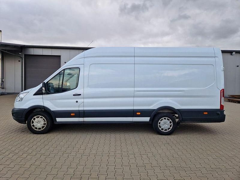 Gebraucht Ford Transit 170 PS (125 kW) 2019 Weiß Van / Kleinbus