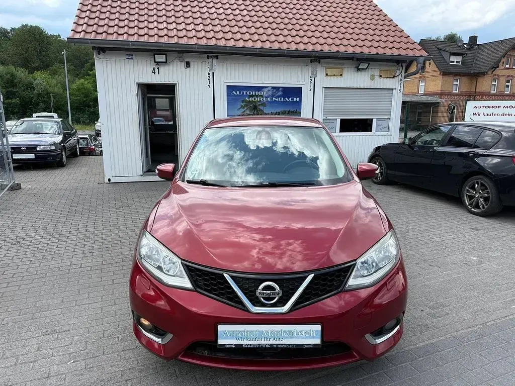 Gebraucht Nissan Pulsar Acenta 116 PS (85 kW) 2014 Rot Kleinwagen