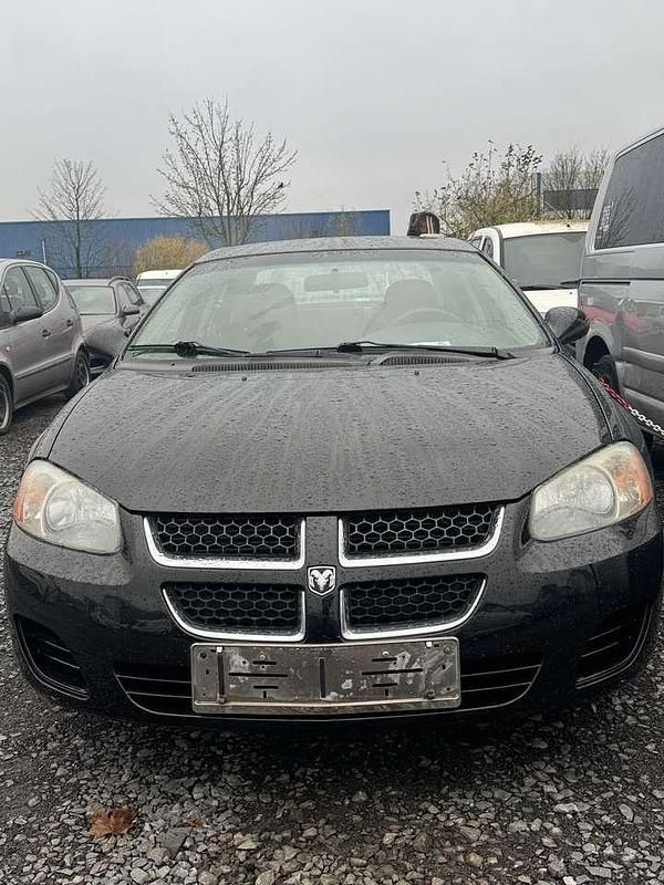 Schwarz Gebraucht 2004 Dodge Stratus | 900 € - Bild 1/4
