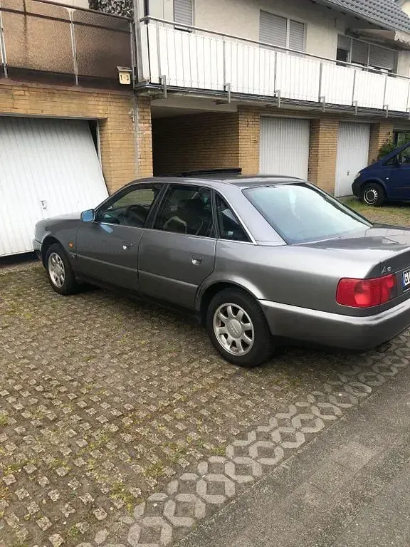 Gebraucht Audi 100 150 PS (110 kW) 1995 Silber Limousine