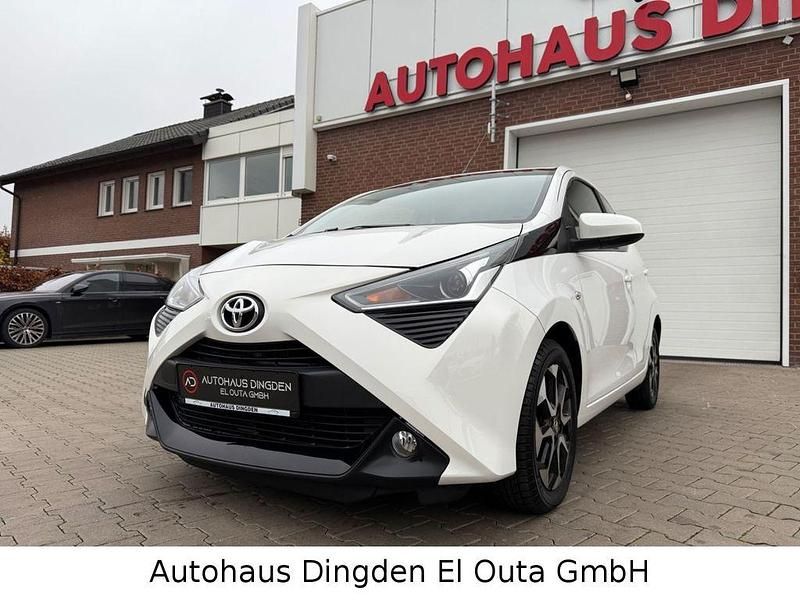 Weiß Gebraucht 2021 Toyota Aygo X Team SUV | 13.950 € (Fairer Preis) - Bild 1/4