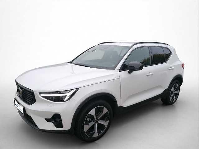 Gebraucht Volvo XC40 145 PS (106 kW) 2024 SUV