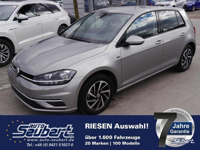 Silber metallic Gebraucht 2018 VW Golf VII Join Limousine | 17.490 € (Guter Preis) - Bild 1/4