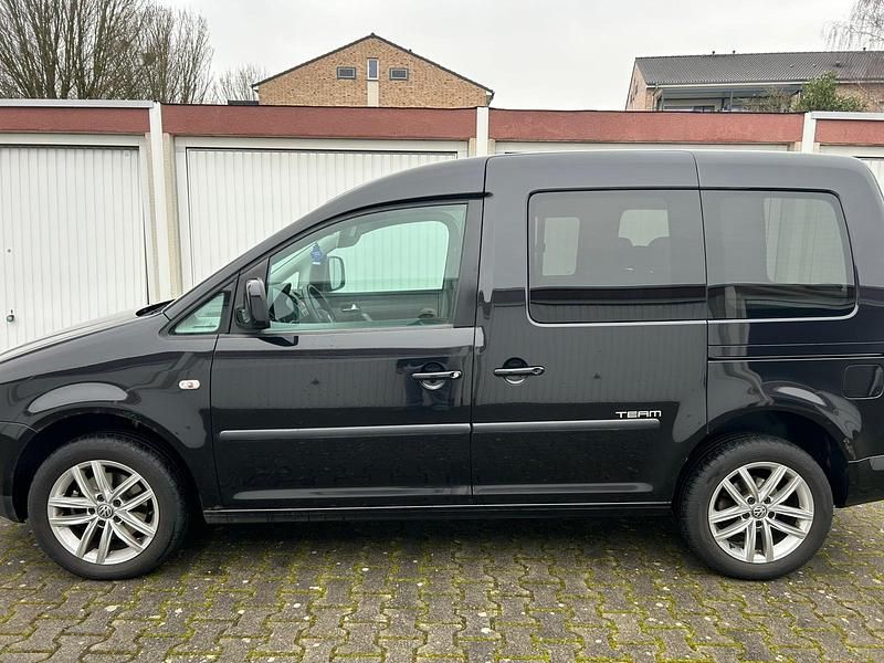 Gebraucht VW Caddy Team 105 PS (77 kW) 2010 Schwarz Van / Kleinbus