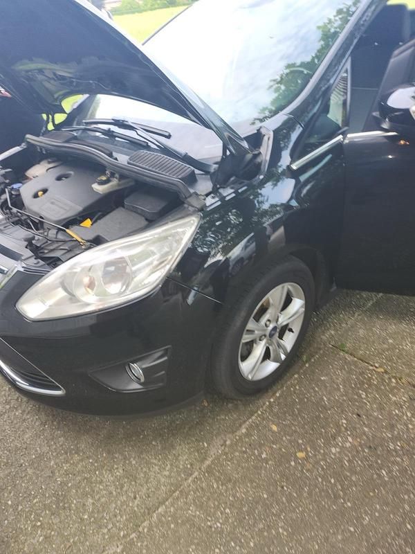 Gebraucht Ford C-MAX 115 PS (84 kW) 2012 Schwarz Van / Kleinbus