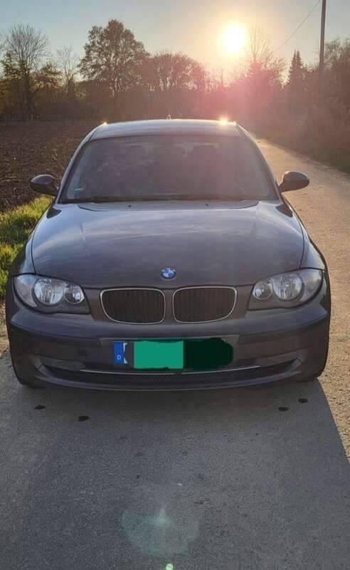 Braun Gebraucht 2008 BMW 118 Kleinwagen | 4.000 € (Teuer) - Bild 1/4