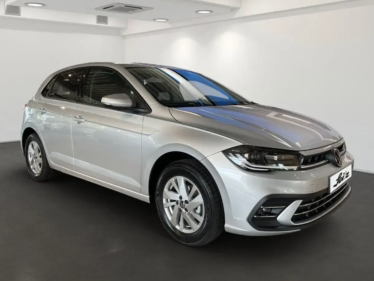 Gebraucht VW Polo Style 95 PS (69 kW) 2025 Silber Kleinwagen