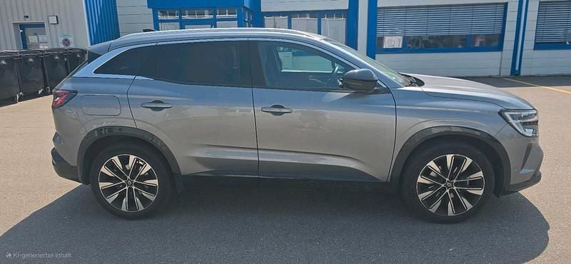Grau Gebraucht 2023 Renault Austral Techno SUV | 27.900 € (Fairer Preis) - Bild 1/4