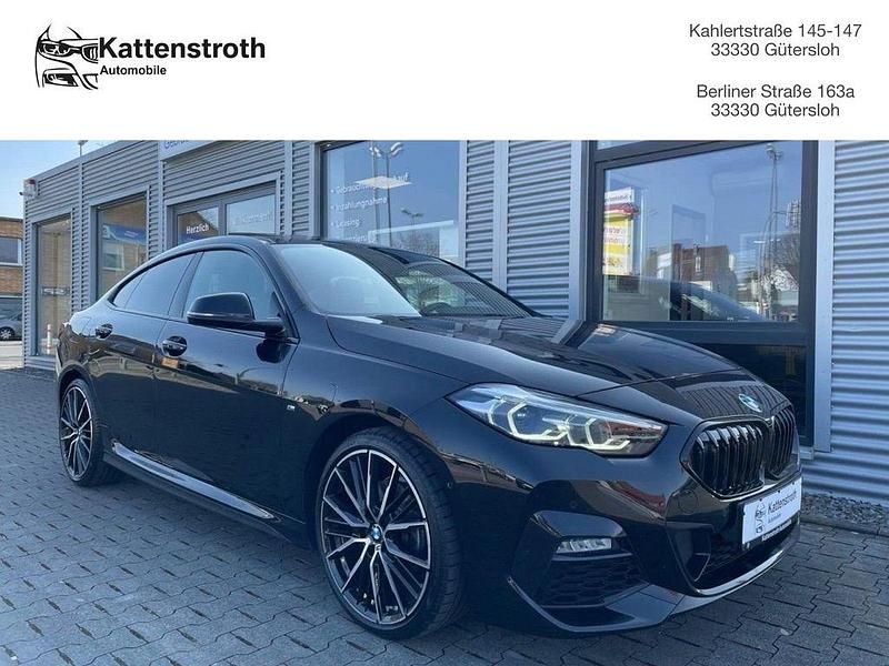 Saphirschwarz (metallic) Gebraucht 2023 BMW 218 M Sport Coupé | 28.890 € (Fairer Preis) - Bild 1/4