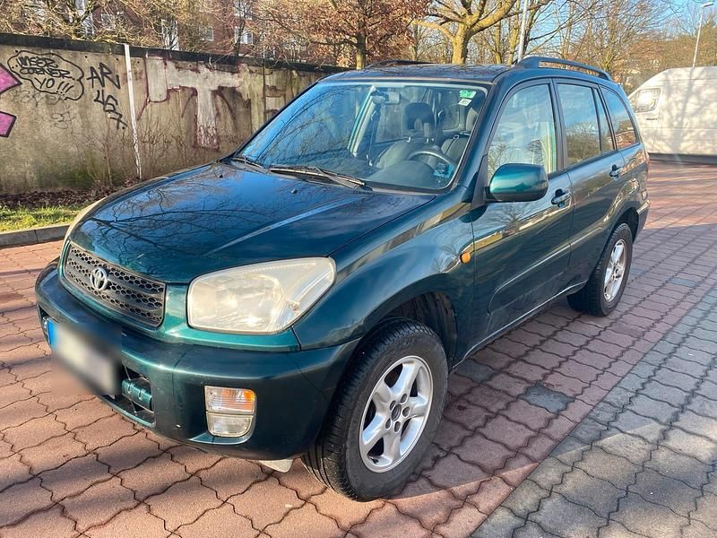 Grün Gebraucht 2003 Toyota RAV4 SUV | 4.290 € (Fairer Preis) - Bild 1/4