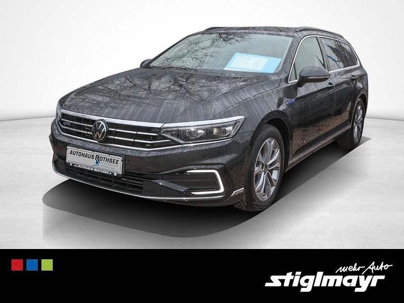 Grau Gebraucht 2022 VW Passat GTE Kombi | 25.970 € (Fairer Preis) - Bild 1/4