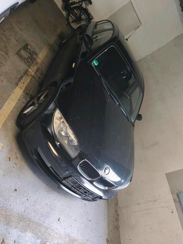 Gebraucht BMW 118 143 PS (105 kW) 2007 Schwarz Kleinwagen