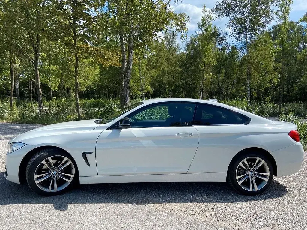 Gebraucht BMW 420 Coupé Sport Line 184 PS (135 kW) 2014 Weiß Coupé