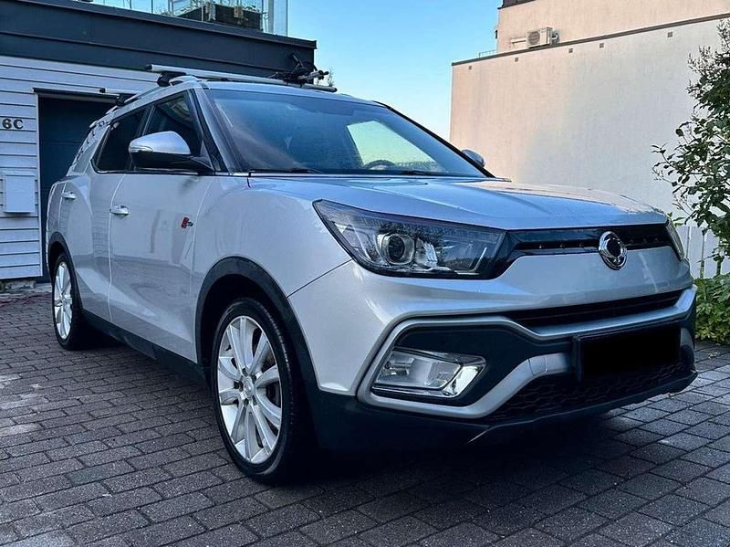 Silber Gebraucht 2019 Ssangyong (KGM) XLV Crystal SUV | 16.890 € - Bild 1/4