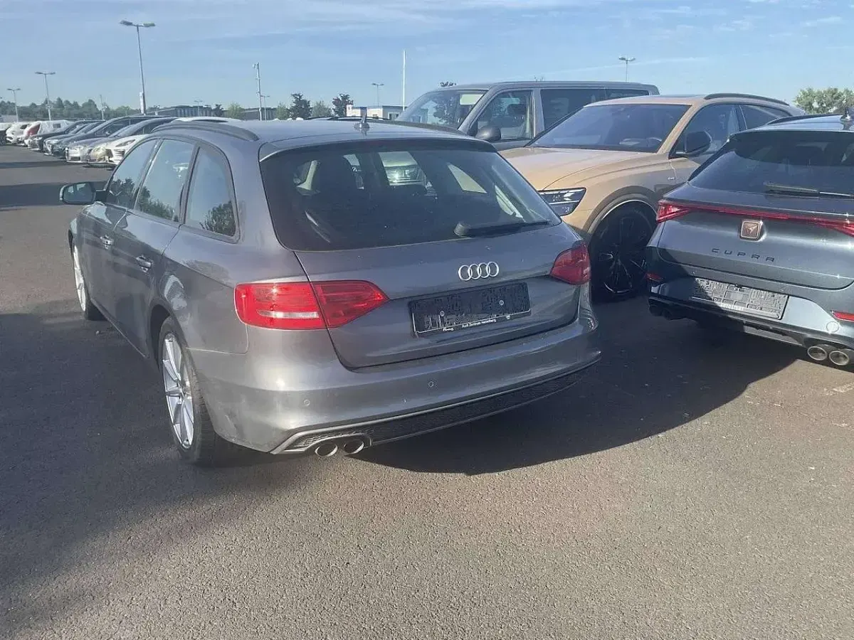 Gebraucht Audi A4 Ambition 190 PS (139 kW) 2016 Monsungrau Kombi