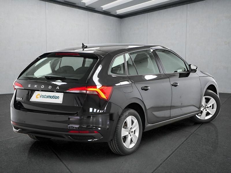 Neu Skoda Scala 150 PS (110 kW) 2025 Schwarz Kleinwagen