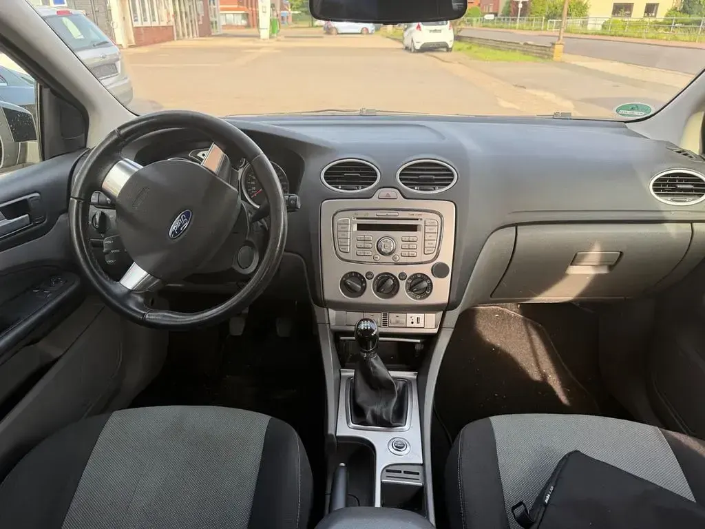 Gebraucht Ford Focus Sport 116 PS (85 kW) 2009 Schwarz Kombi