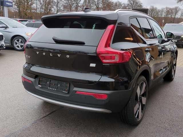 Gebraucht Volvo XC40 Plus 261 PS (191 kW) 2022 Onyx black SUV