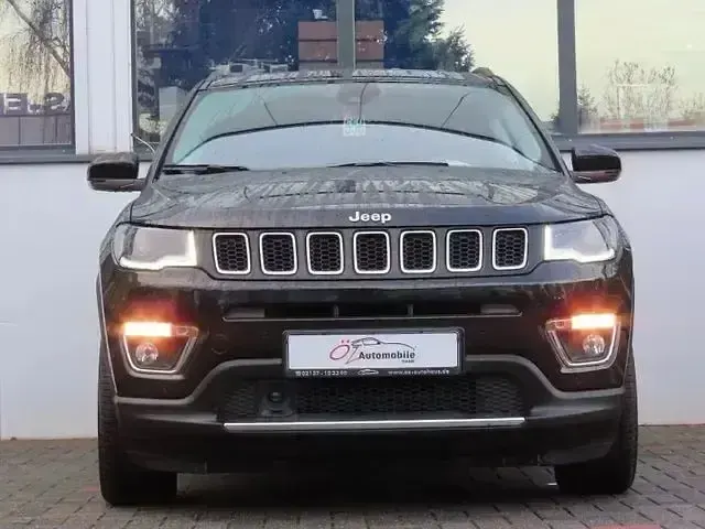 Second-hand Jeep Compass 150 CP (110 kW) 2021 Negru SUV