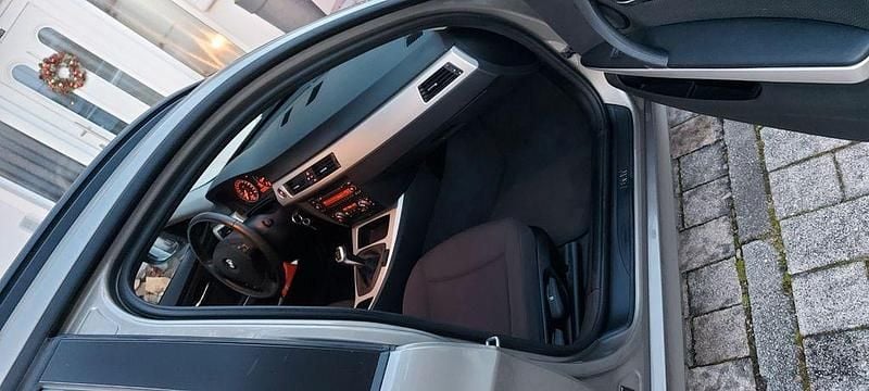 Gebraucht BMW 320 170 PS (125 kW) 2012 Gold Kombi