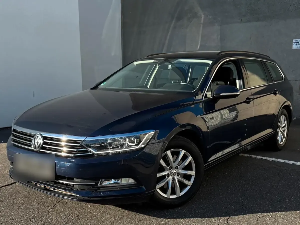 Gebraucht VW Passat 150 PS (110 kW) 2015 Blau Kombi