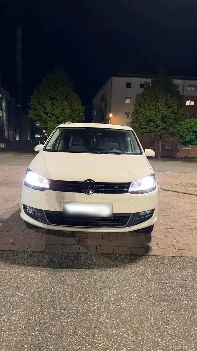 Gebraucht VW Sharan 170 PS (125 kW) 2011 Weiß Van / Kleinbus