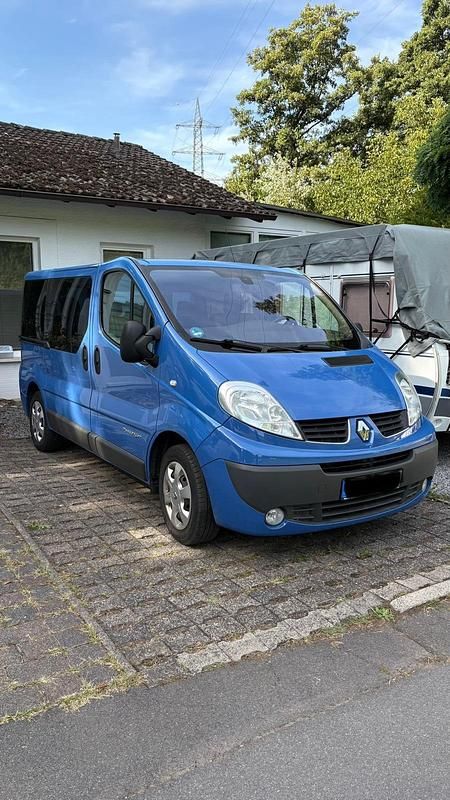 Blau Gebraucht 2014 Renault Trafic Van | 15.500 € - Bild 1/4