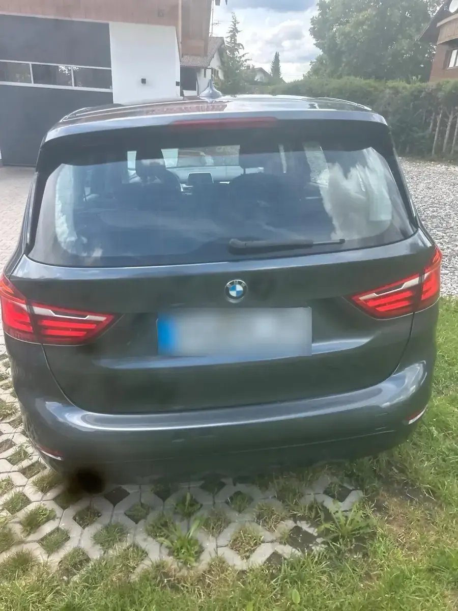 Gebraucht BMW 218 136 PS (100 kW) 2015 Grau Van / Kleinbus