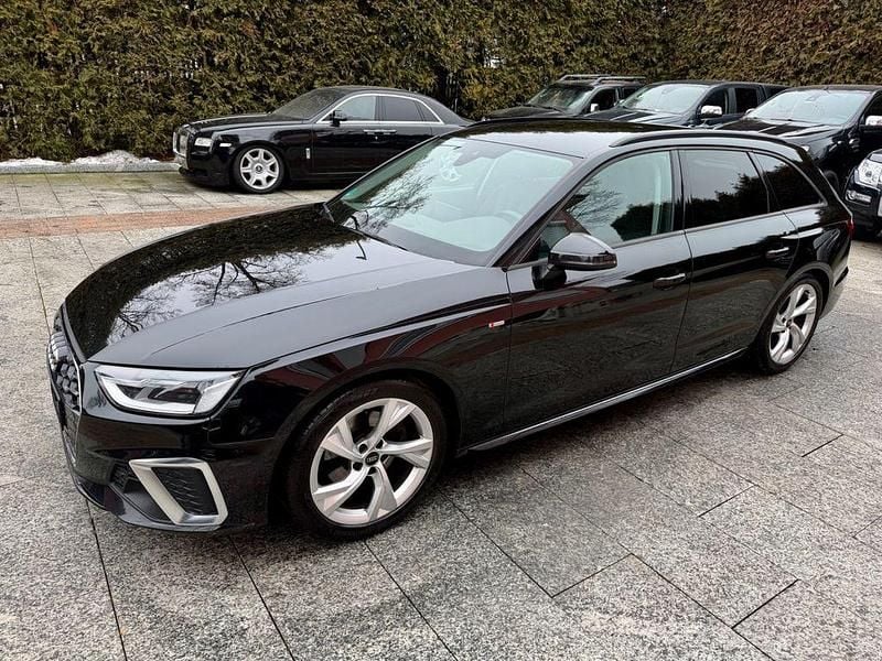 Schwarz Gebraucht 2023 Audi A4 S-Line Kombi | 18.980 € (Superpreis) - Bild 1/4