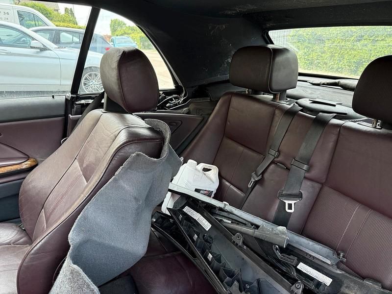 Gebraucht BMW 325 192 PS (141 kW) 2002 Schwarz Cabrio