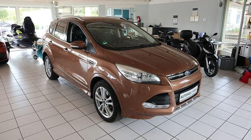 Używany Ford Kuga 182 KM (133 kW) 2014 Brązowy SUV