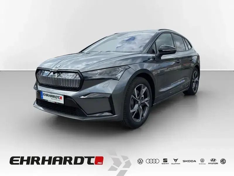 Grau Neu 2025 Skoda Enyaq iV SportLine SUV | 52.689 € (Guter Preis) - Bild 1/4