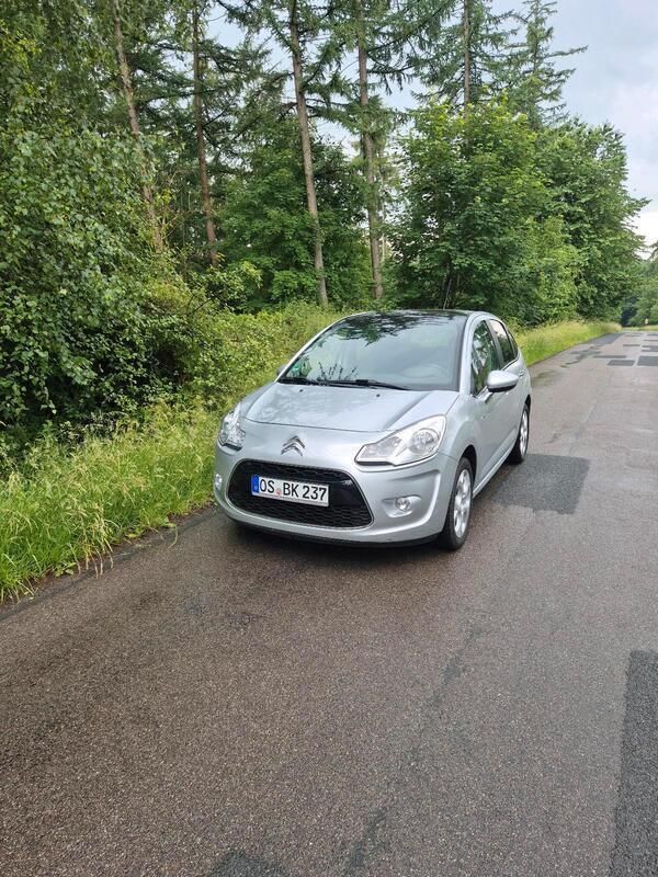 Silber Gebraucht 2010 Citroën C3 Exclusive Kleinwagen | 3.500 € (Fairer Preis) - Bild 1/4
