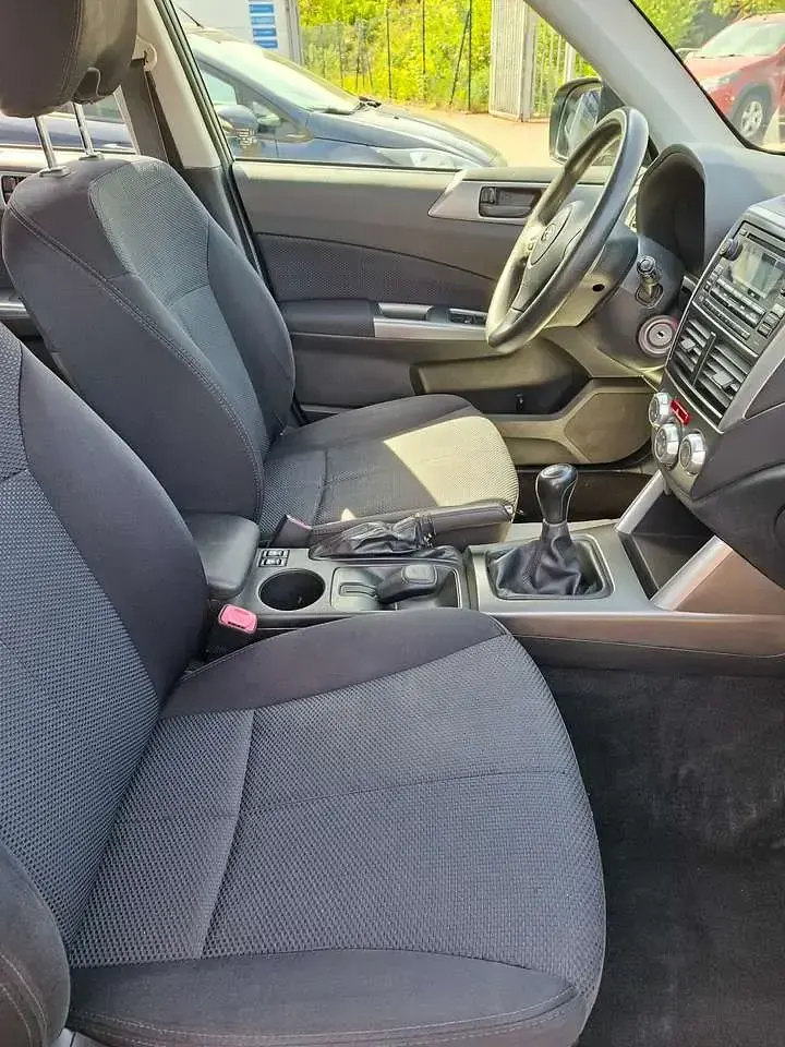 Second-hand Subaru Forester Active 150 CP (110 kW) 2012 Verde SUV