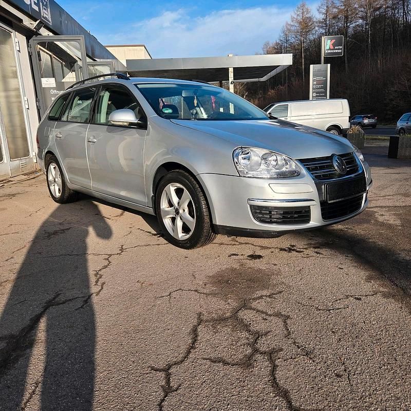 Gebraucht VW Golf V 105 PS (77 kW) 2008 Silber Kombi