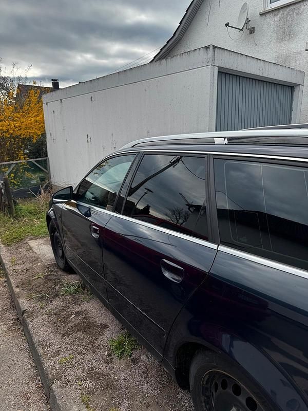 Gebraucht Audi A4 163 PS (119 kW) 2002 Blau Kombi