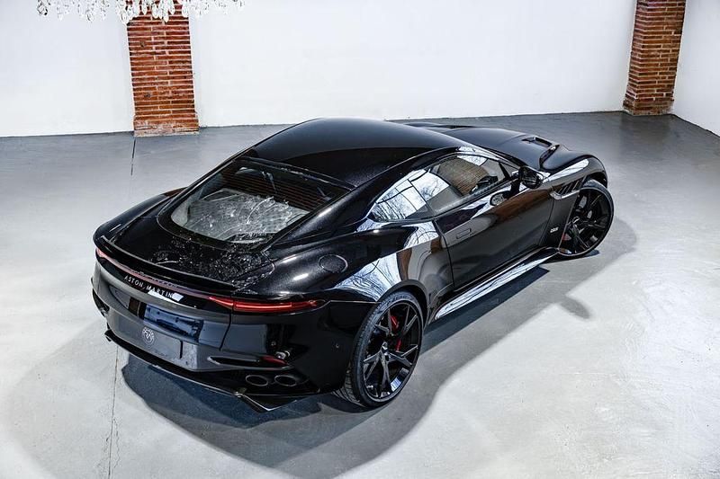 Gebraucht Aston Martin DBS 725 PS (533 kW) 2018 Schwarz Coupé