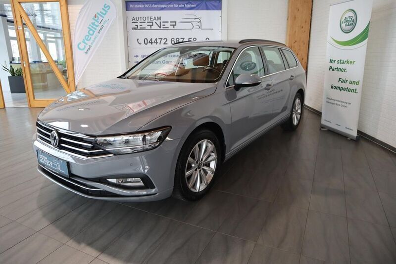 Grau Gebraucht 2023 VW Passat Kombi | 25.990 € (Teuer) - Bild 1/2