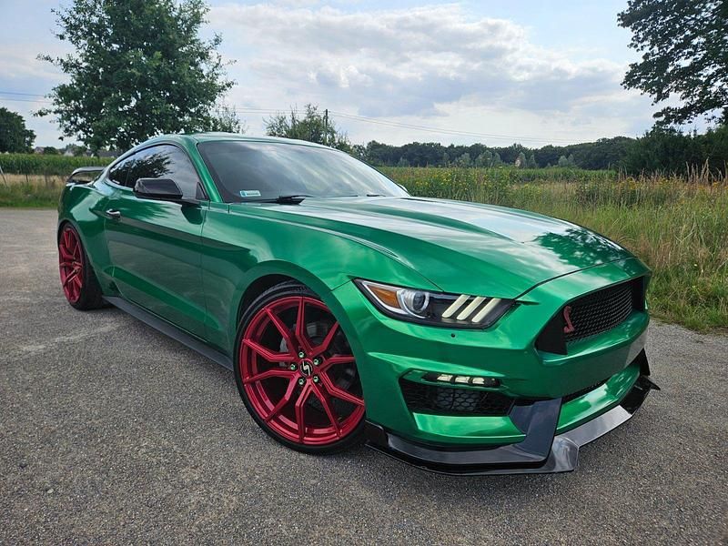 Schwarz Gebraucht 2015 Ford Mustang Coupé | 22.500 € (Fairer Preis) - Bild 1/4