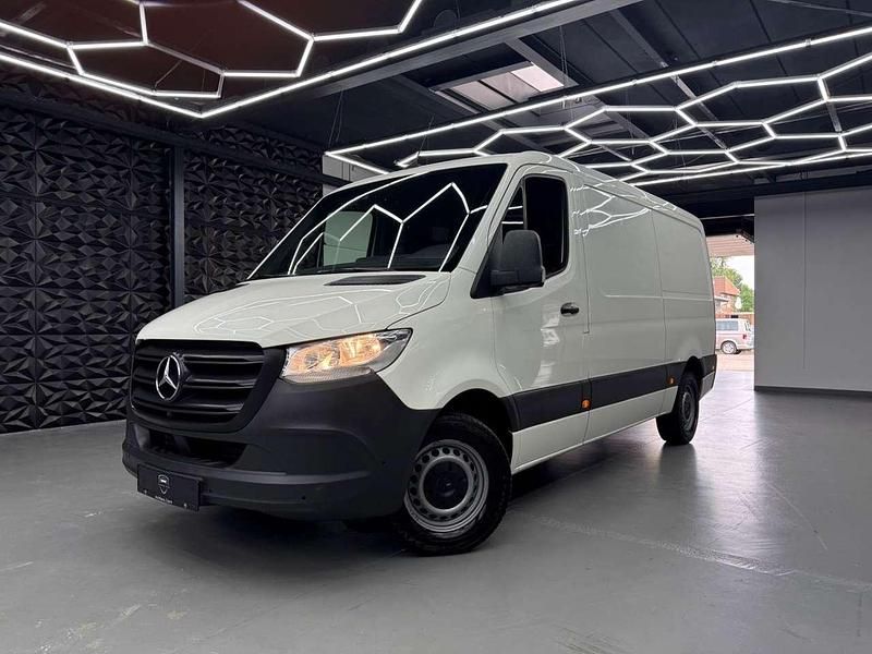 Weiß Gebraucht 2020 Mercedes Sprinter Van | 21.980 € (Teuer) - Bild 1/3