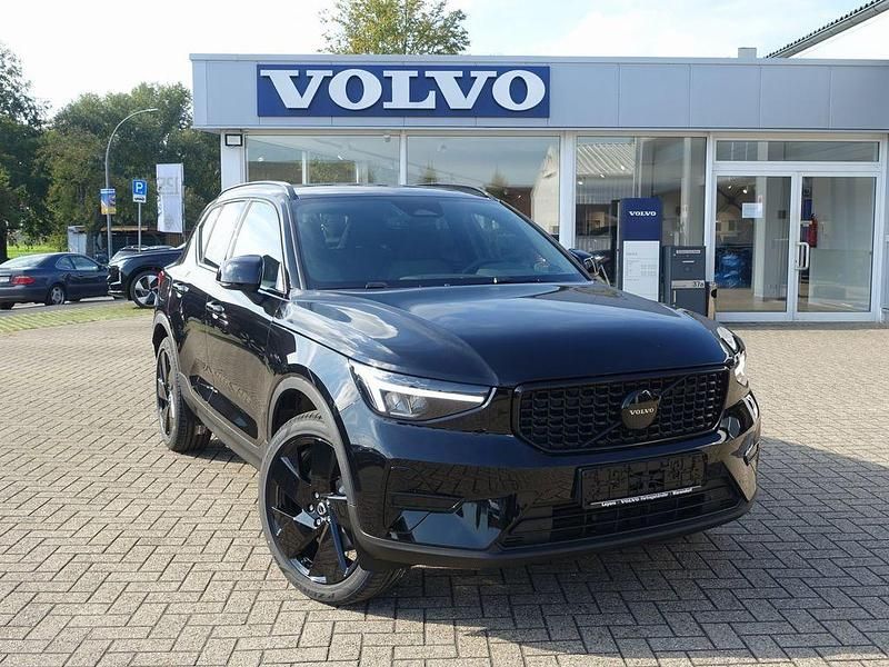 Gebraucht Volvo XC40 Plus 163 PS (119 kW) 2025 Schwarz SUV