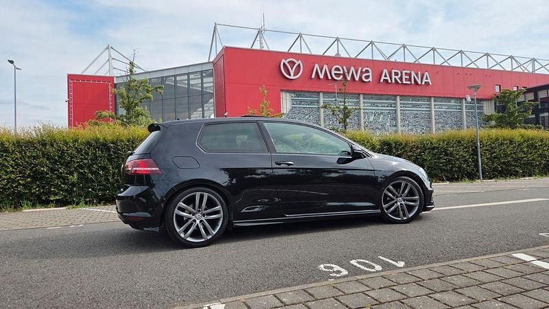 Schwarz Gebraucht 2014 VW Golf Highline Limousine | 10.900 € (Fairer Preis) - Bild 1/4