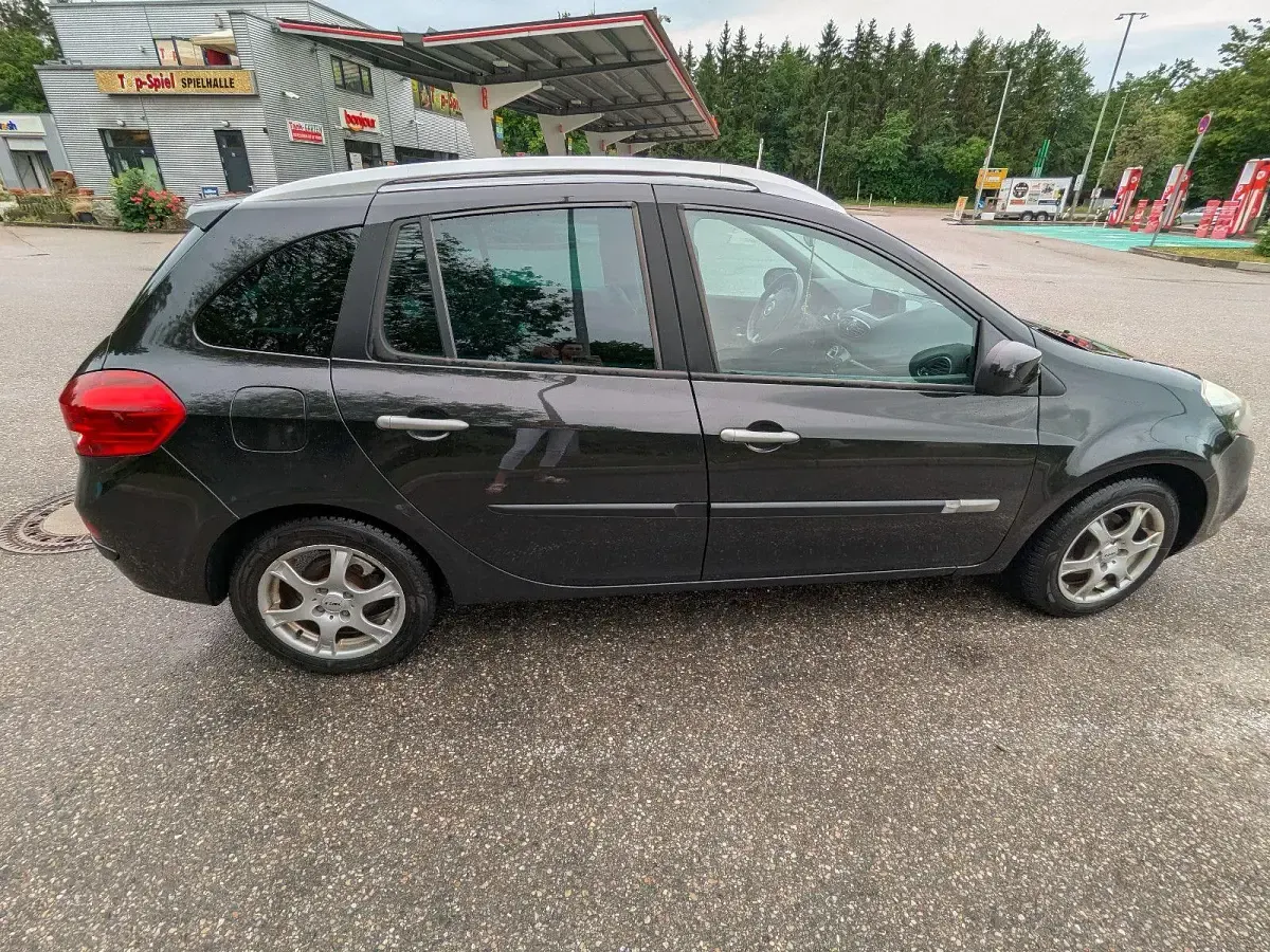 Gebraucht Renault Clio Luxe 101 PS (74 kW) 2009 Schwarz Kombi