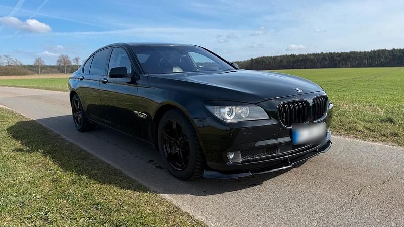 Gebraucht BMW 740 306 PS (225 kW) 2011 Schwarz Limousine