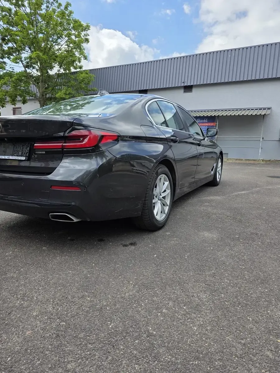 Gebraucht BMW 530 286 PS (210 kW) 2020 Grau Limousine